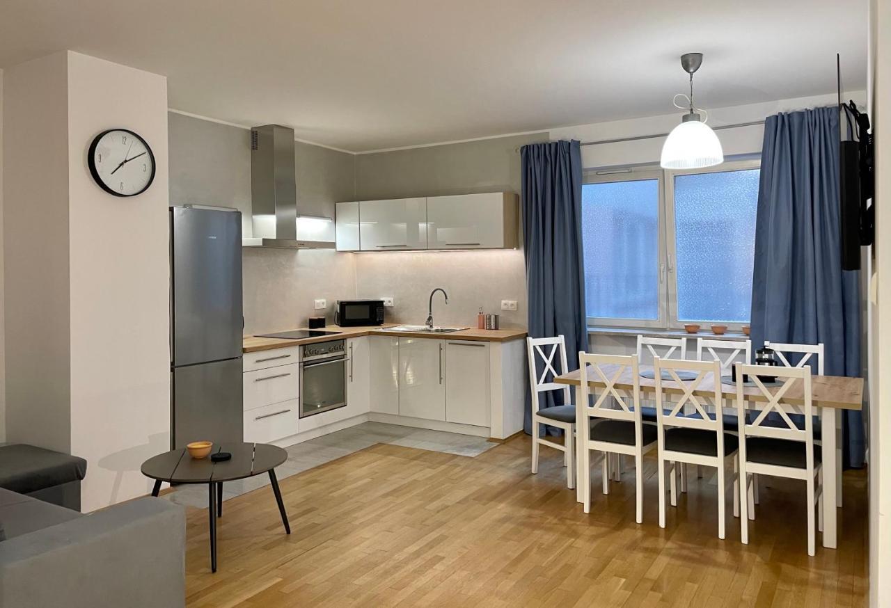 Apartament Przy Atrium Okolice Stacji Metra Rondo Onz Varsovia Exterior foto